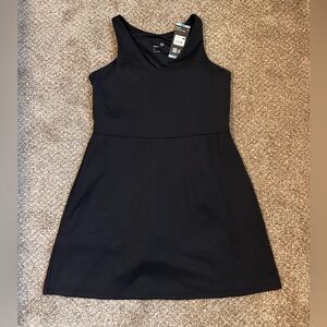 Gap fit active dress with shorts underneath